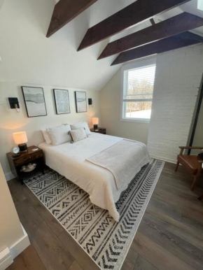 Cozy Mountain Studio Apartment 1